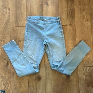 H&M devided skinny jeans